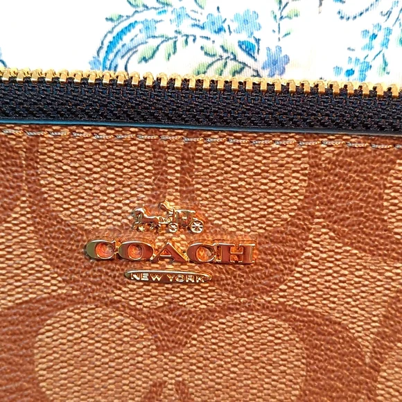 NWOT Coach signature coated canvas double corner zip wallet, unused - Picture 9 of 11